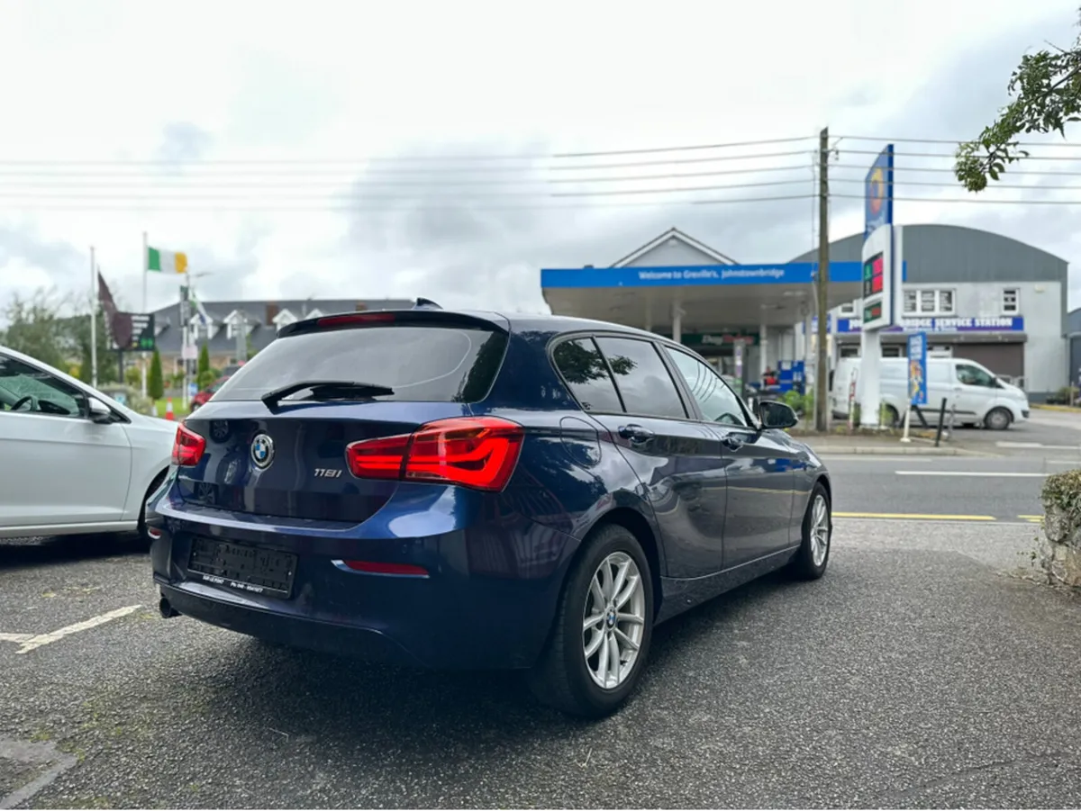 BMW 1-Series 1.5 PETROL AUTO 118i - Image 3
