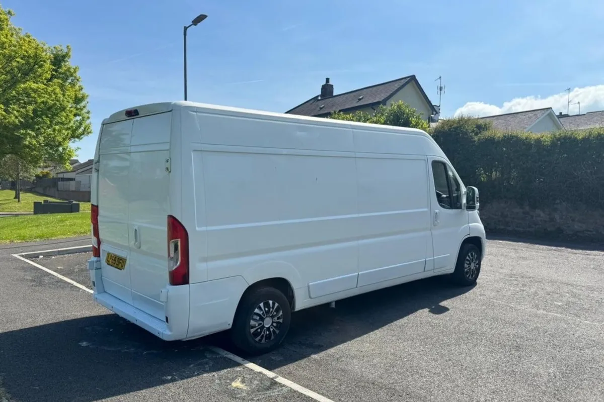 2020 Citroen relay 35 L3H2 - Image 2