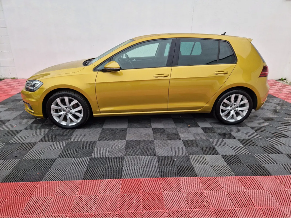 Volkswagen Golf HIGHLINE DIGITAL DASH 1.4 PETROL A - Image 4