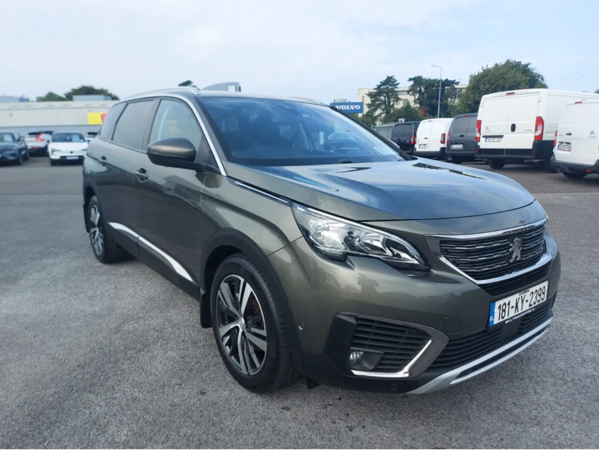 Peugeot 5008 ALLURE 1.6 BLUE HDI 120 4 4DR - Image 4