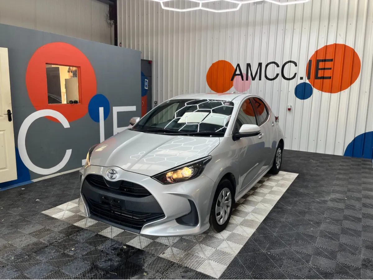Toyota Yaris 1.0 PETROL / 72k KMs / REVERSE CAMERA - Image 3