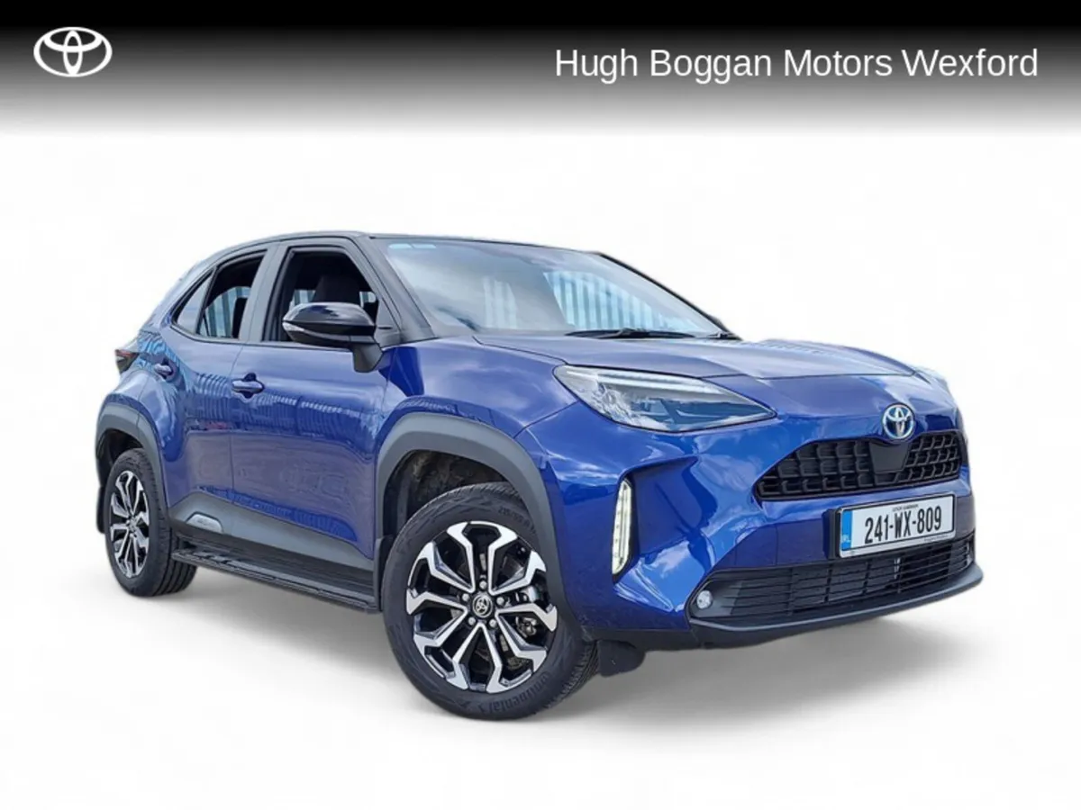 Toyota Yaris Cross SPORT BI-TONE SIDE STEPS - Image 1