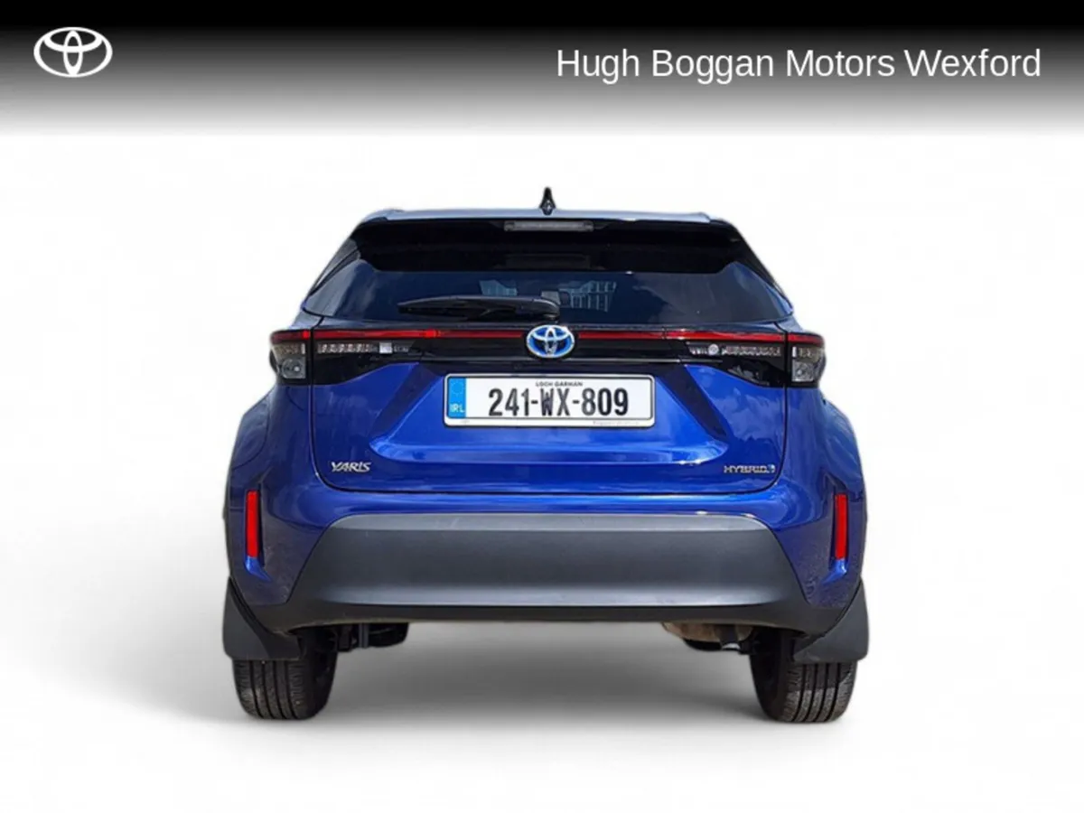 Toyota Yaris Cross SPORT BI-TONE SIDE STEPS - Image 4