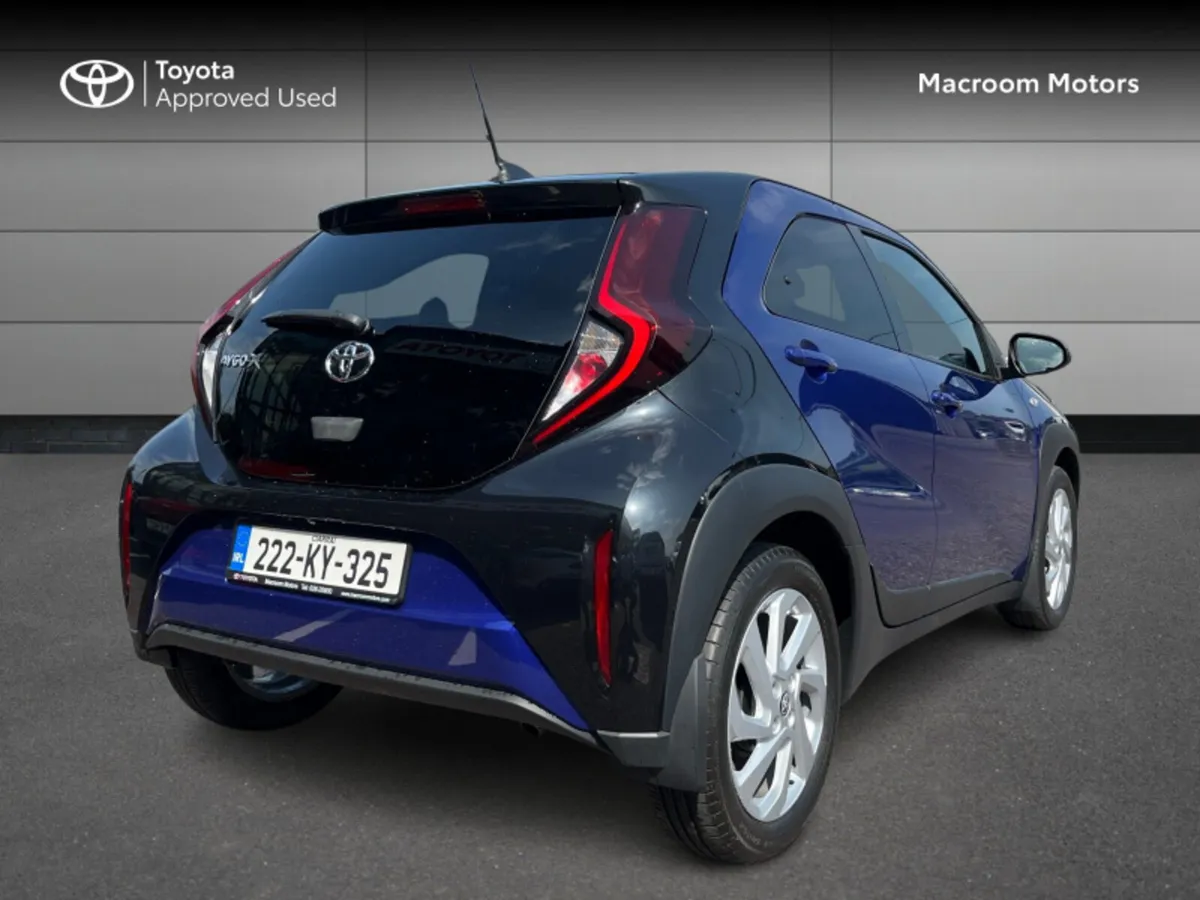 Toyota Aygo 1.0 - Image 2