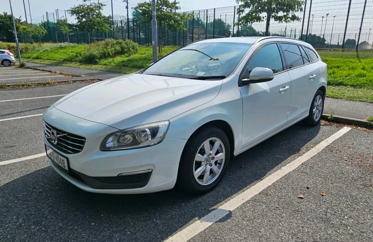 2014 Volvo V60 Business Edition - Image 3
