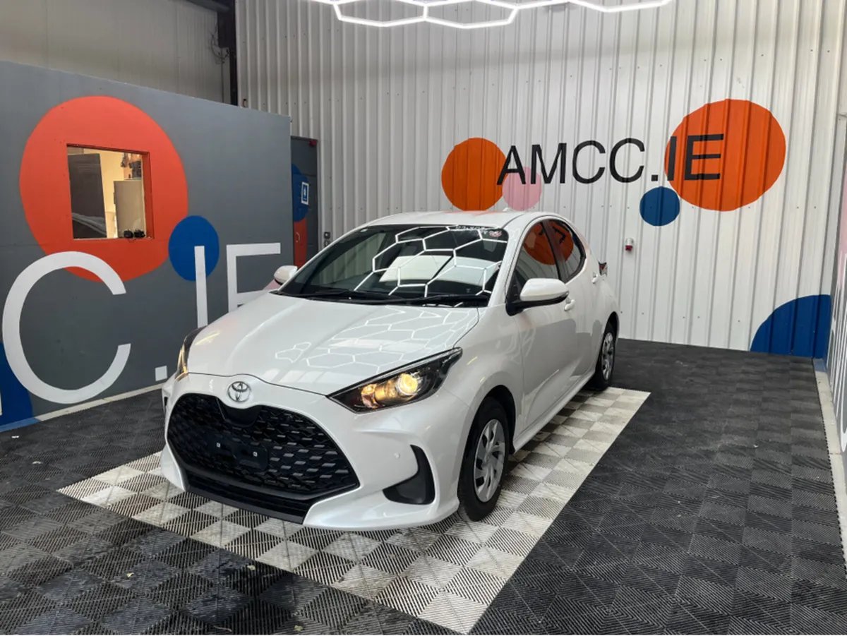 Toyota Yaris 1.0 PETROL / 8k KMs / REVERSE CAMERA - Image 3