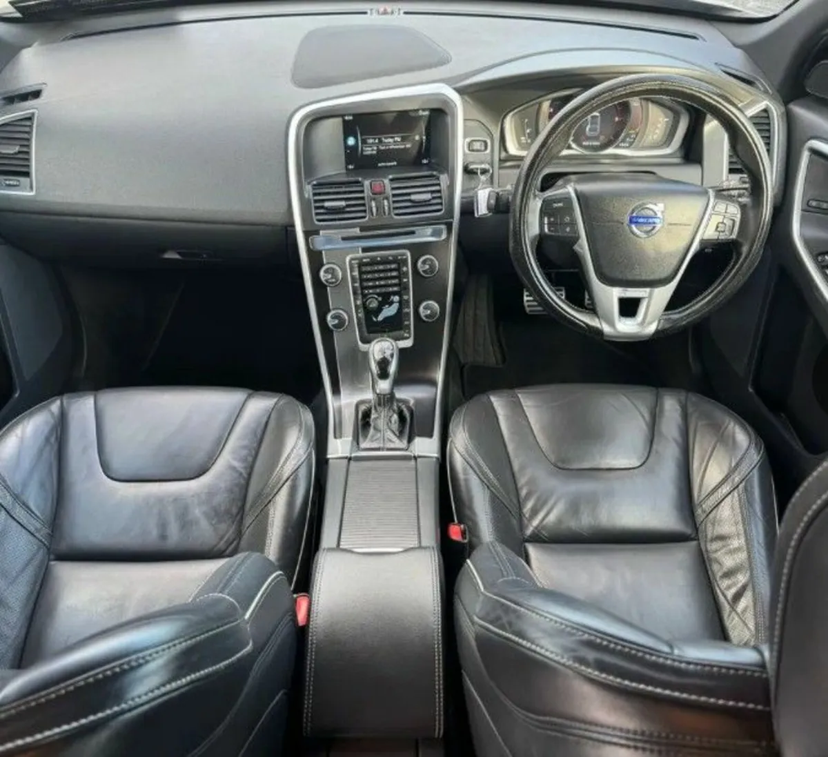 Volvo XC60 2015 - Image 2