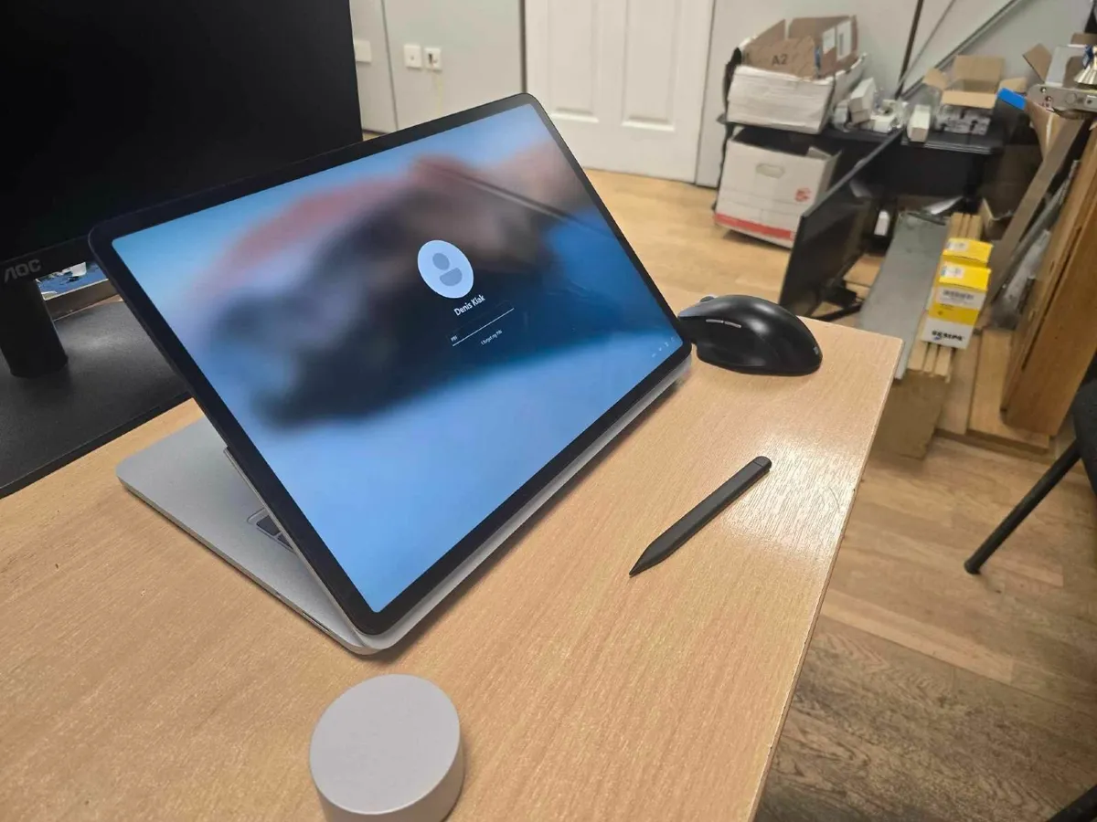 Microsoft Surface Studio Laptop - Image 3