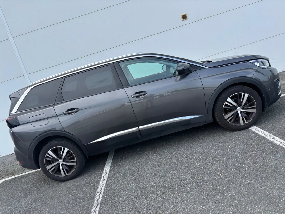 2019 PEUGEOT 5008 7 ST 1.2i ALLURE FSH - Image 2