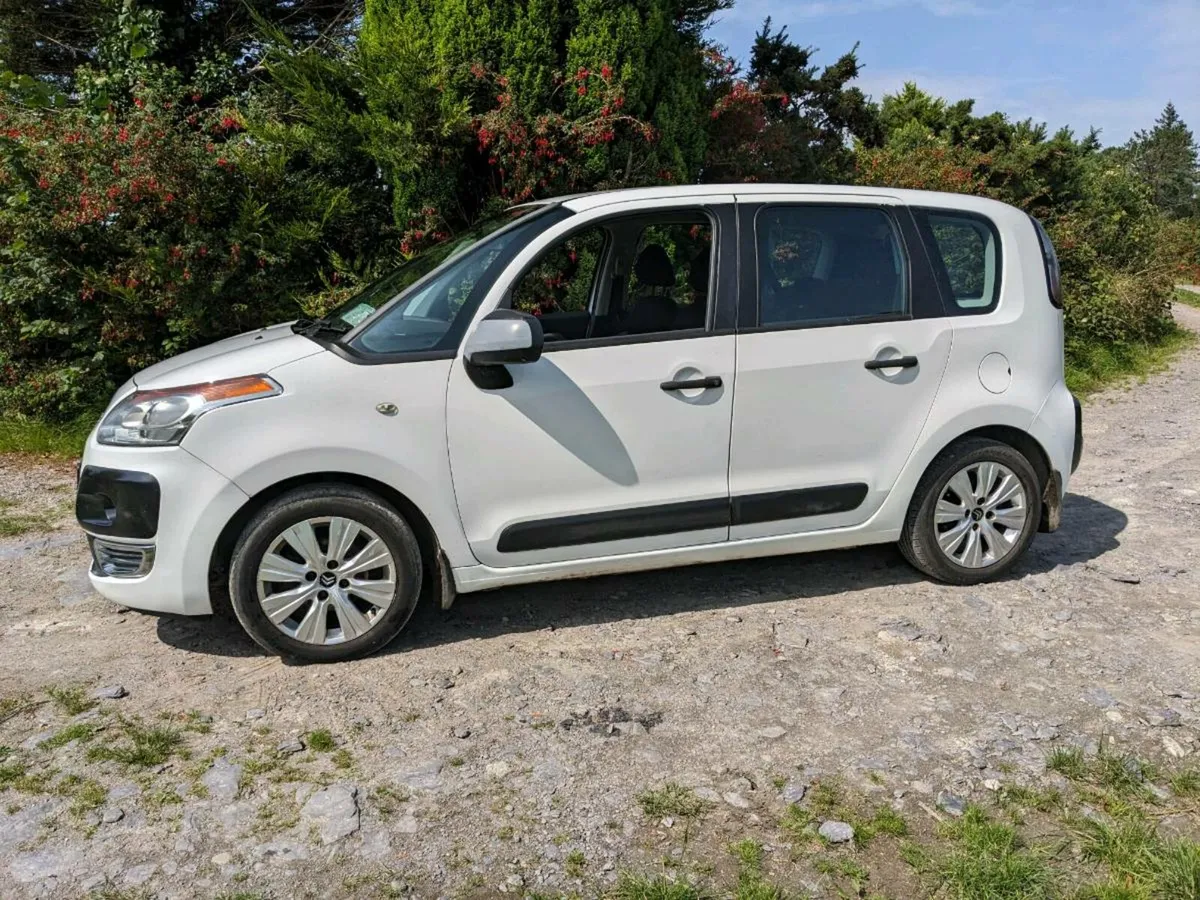 car - Image 2