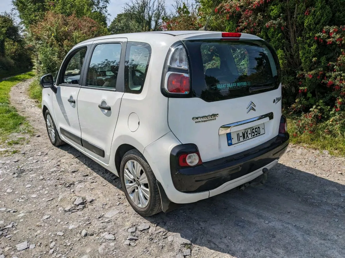 car - Image 3