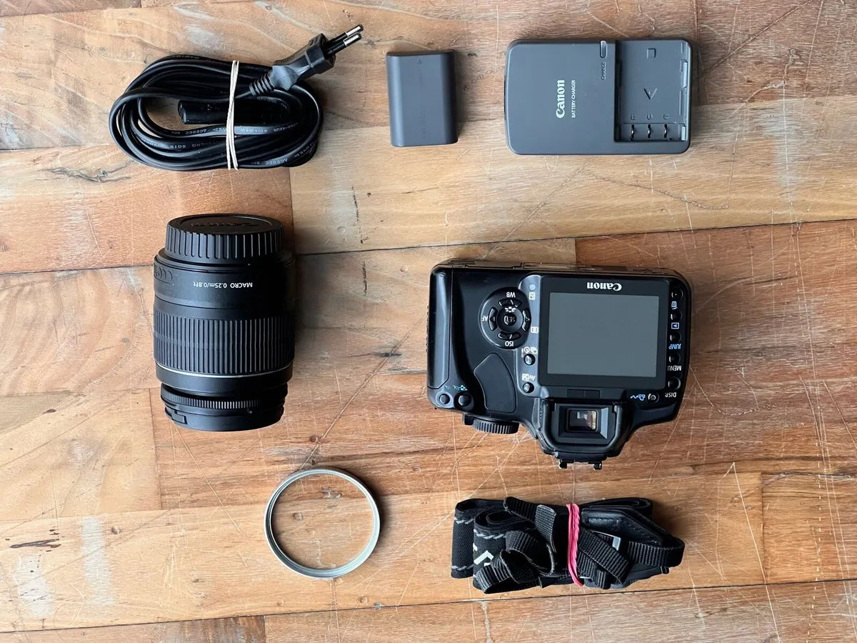 Canon 400D with 18-55mm III lens and accessories - Image 2