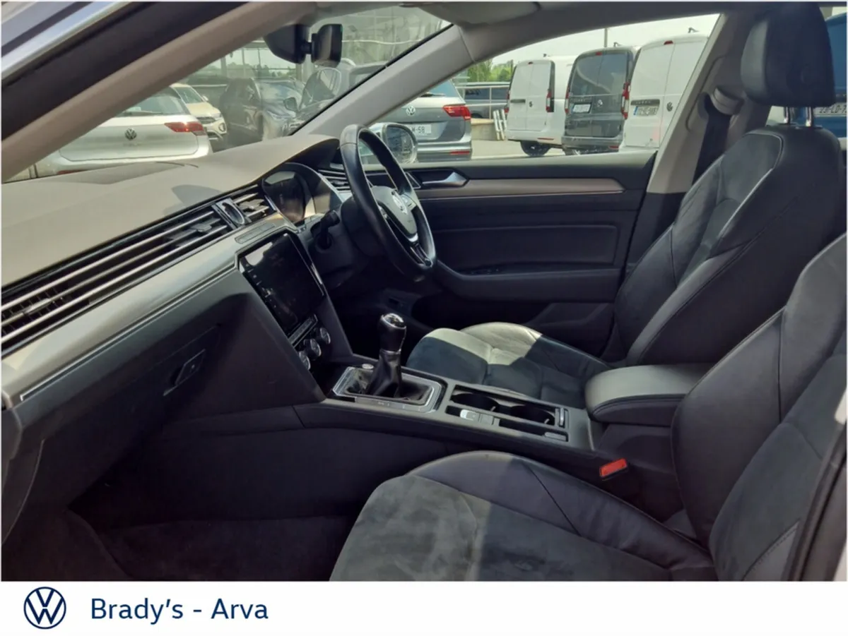 Volkswagen Arteon 2.0 TDI ELEGANCE 150BHP M6F 5DR - Image 4