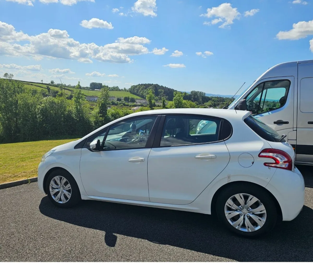 Peugeot 208 2014 - Image 2