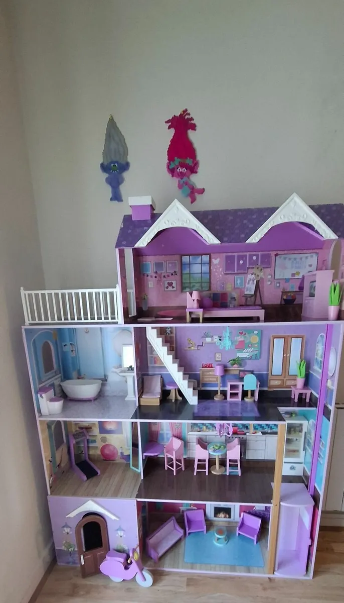 Dollhouse