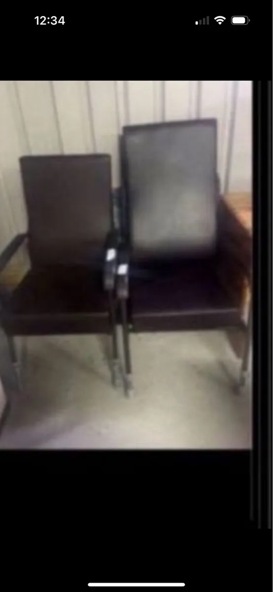 Orthopaedic chair - Image 1
