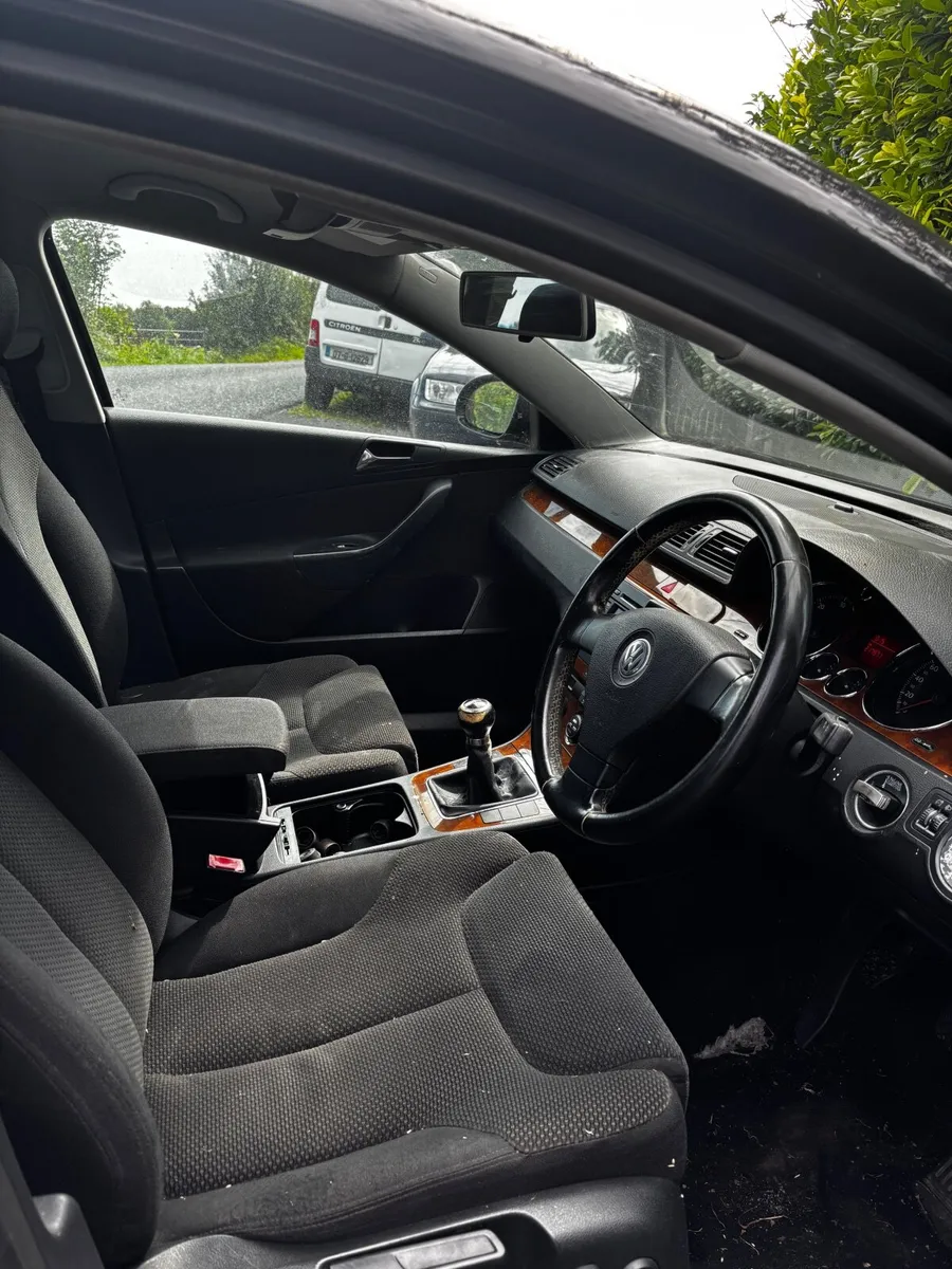 Volkswagen Passat 2006 - Image 3