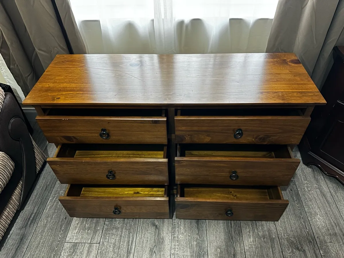 Solid Wood 6-Drawer Chest – Excellent Condition - Image 2