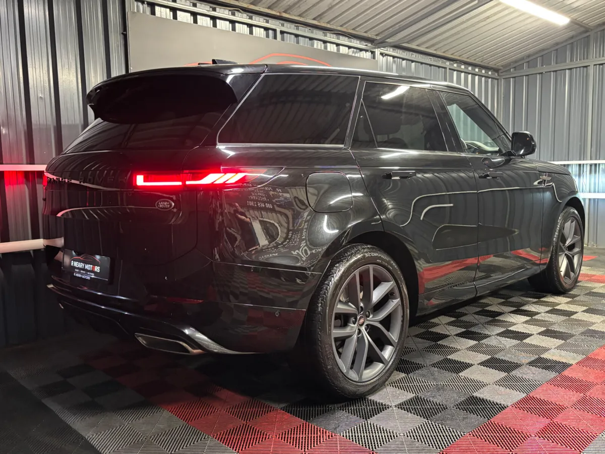 2022 Land Rover Range Rover P440e New Model - Image 3