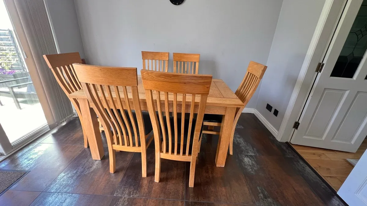 Kitchen table solid oak - Image 2