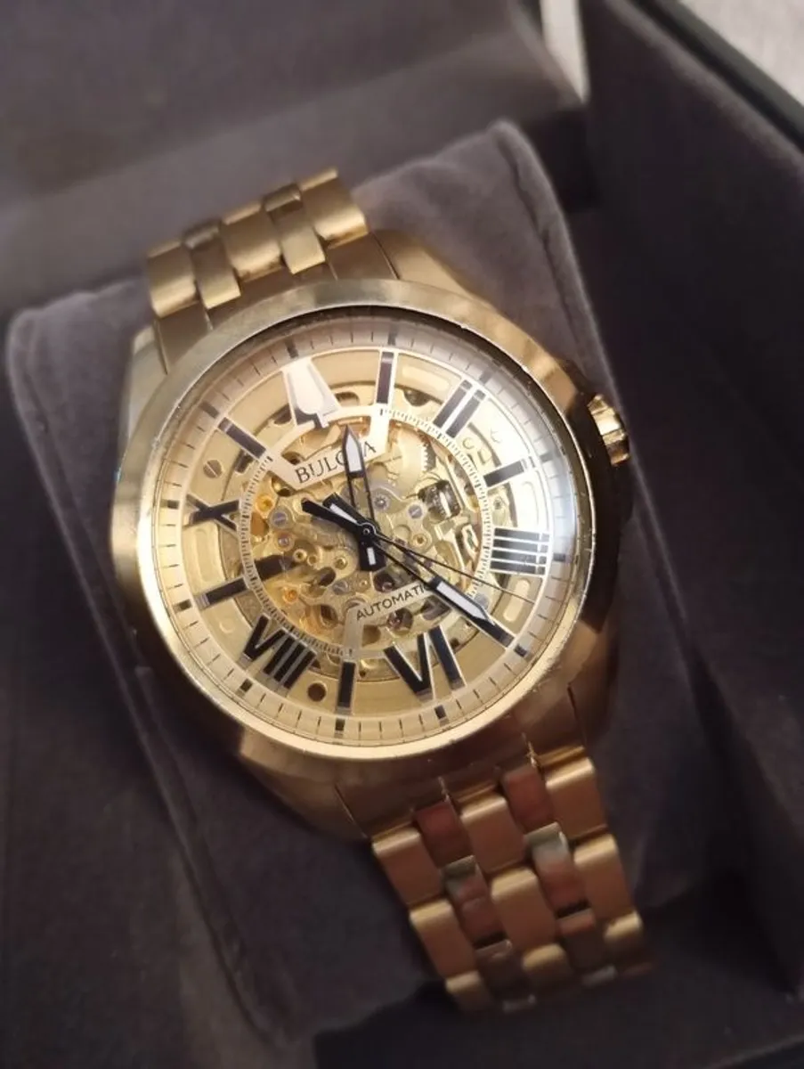 Bulova mens watch - Image 1