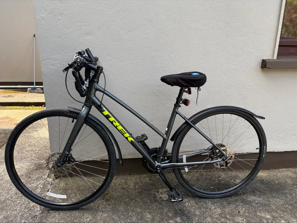 Trek FX 2 2024 Women’s Medium Bicycle – Excellen - Image 1