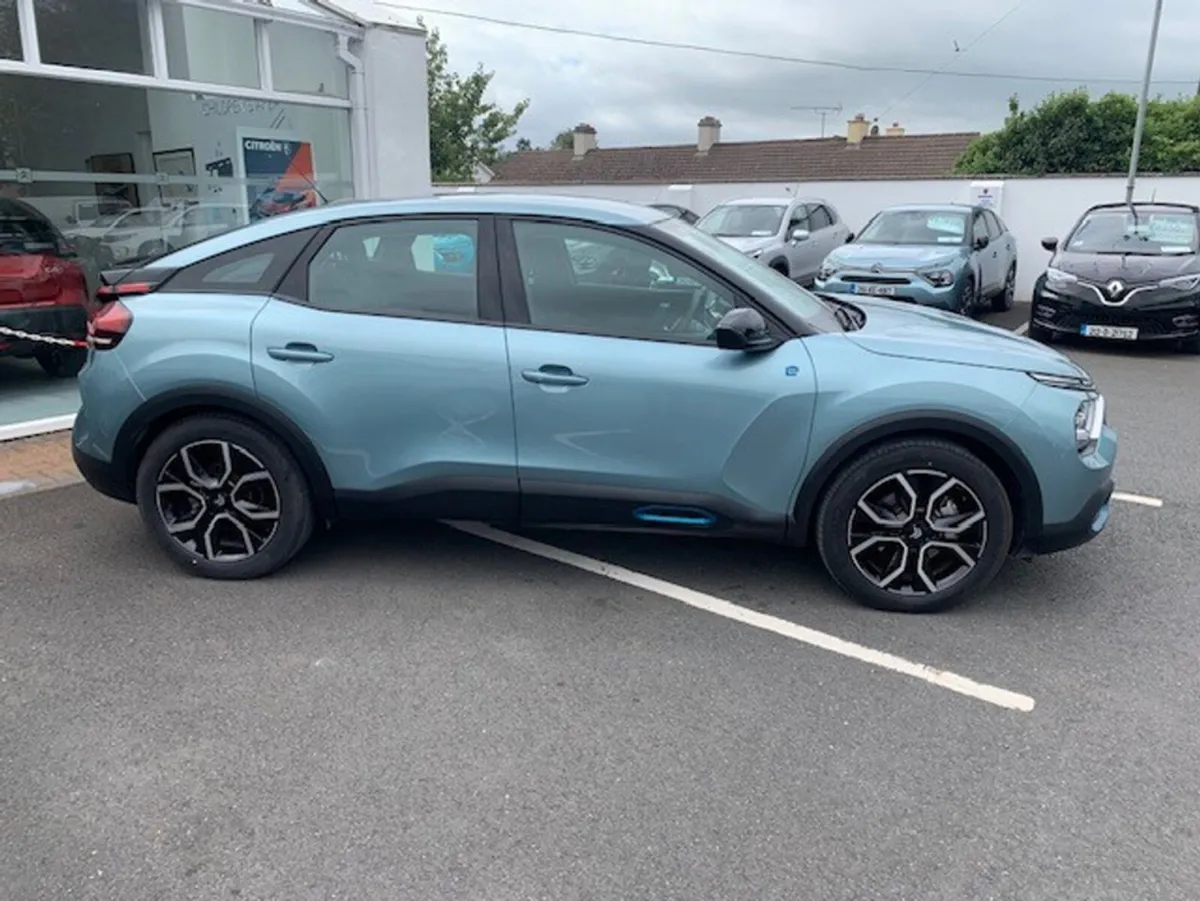 Citroen C4 EFEEL PACK 50KWH 136BHP MY26 - Image 2