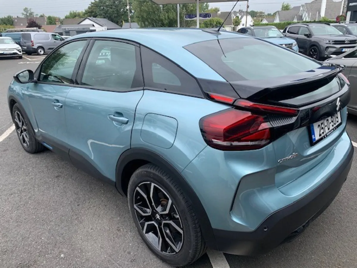 Citroen C4 EFEEL PACK 50KWH 136BHP MY26 - Image 4