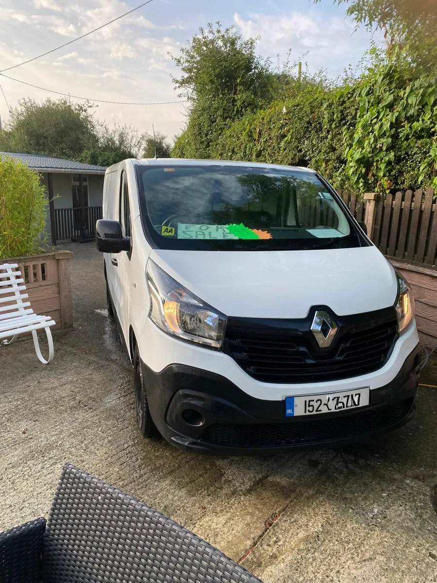 Renault Trafic 2015 - Image 1