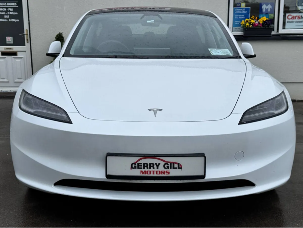 Tesla Model 3 RWD - Image 2