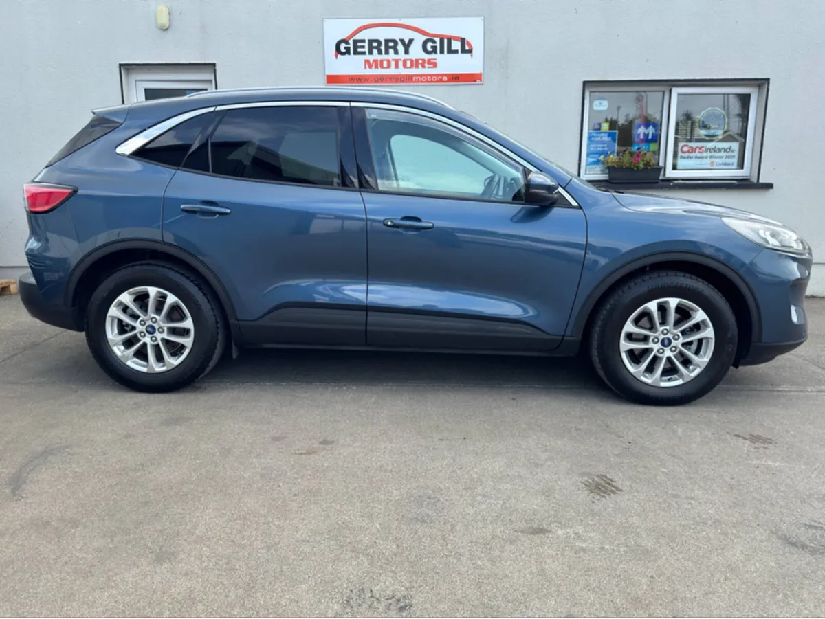 Ford Kuga TITANIUM 1.5 TD 120bhp 4DR - Image 4