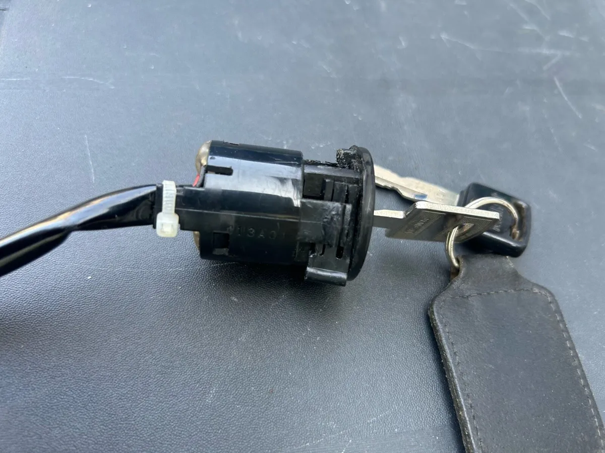 Mobility Scooter Ignition Barrel - Image 3