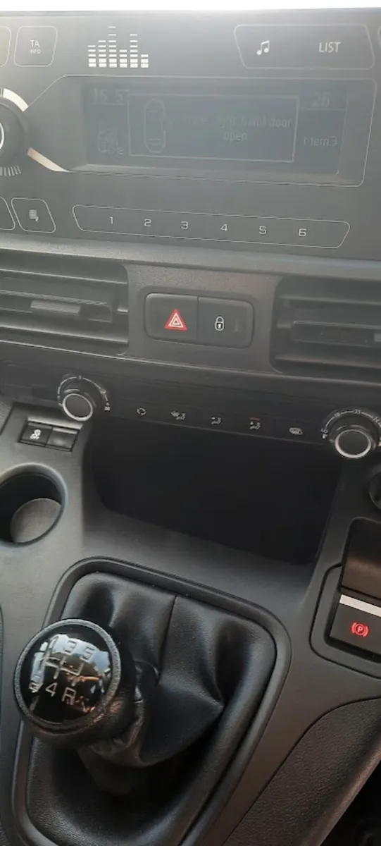 Opel Combo 2021, €10,450.00 plus VAT @ 23% - Image 4