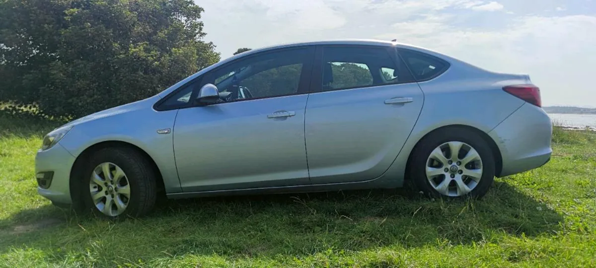2015 Opel Astra 1.6cdti new NCT,low mileage - Image 4