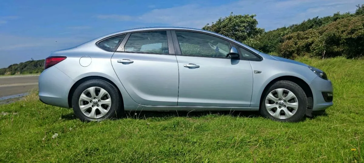 2015 Opel Astra 1.6cdti new NCT,low mileage - Image 1