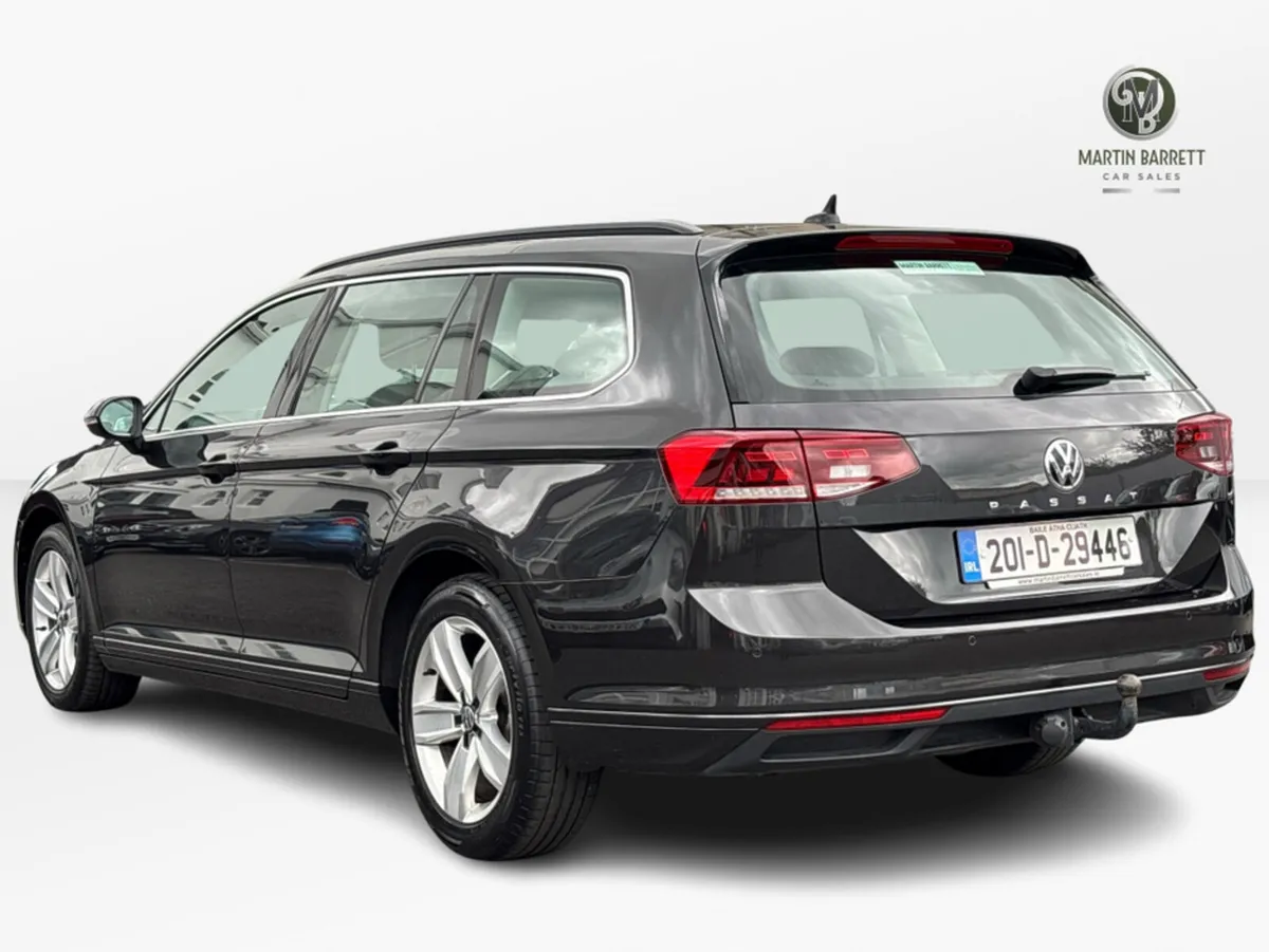 Volkswagen Passat ESTATE 2.0 TDI SE NAV 150PS EVO - Image 4