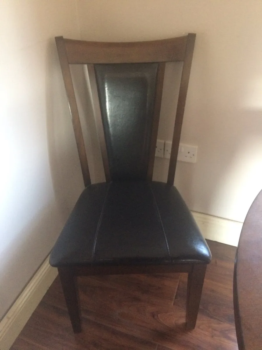 Dinning table and 4 chairs - Image 2
