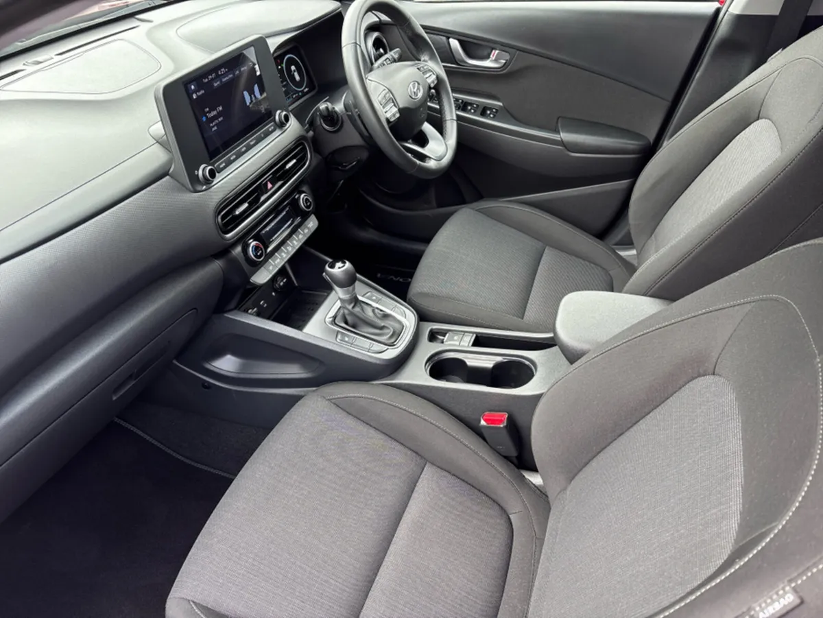 Hyundai KONA KAUAI HYBRID 5DR AUTO - Image 3
