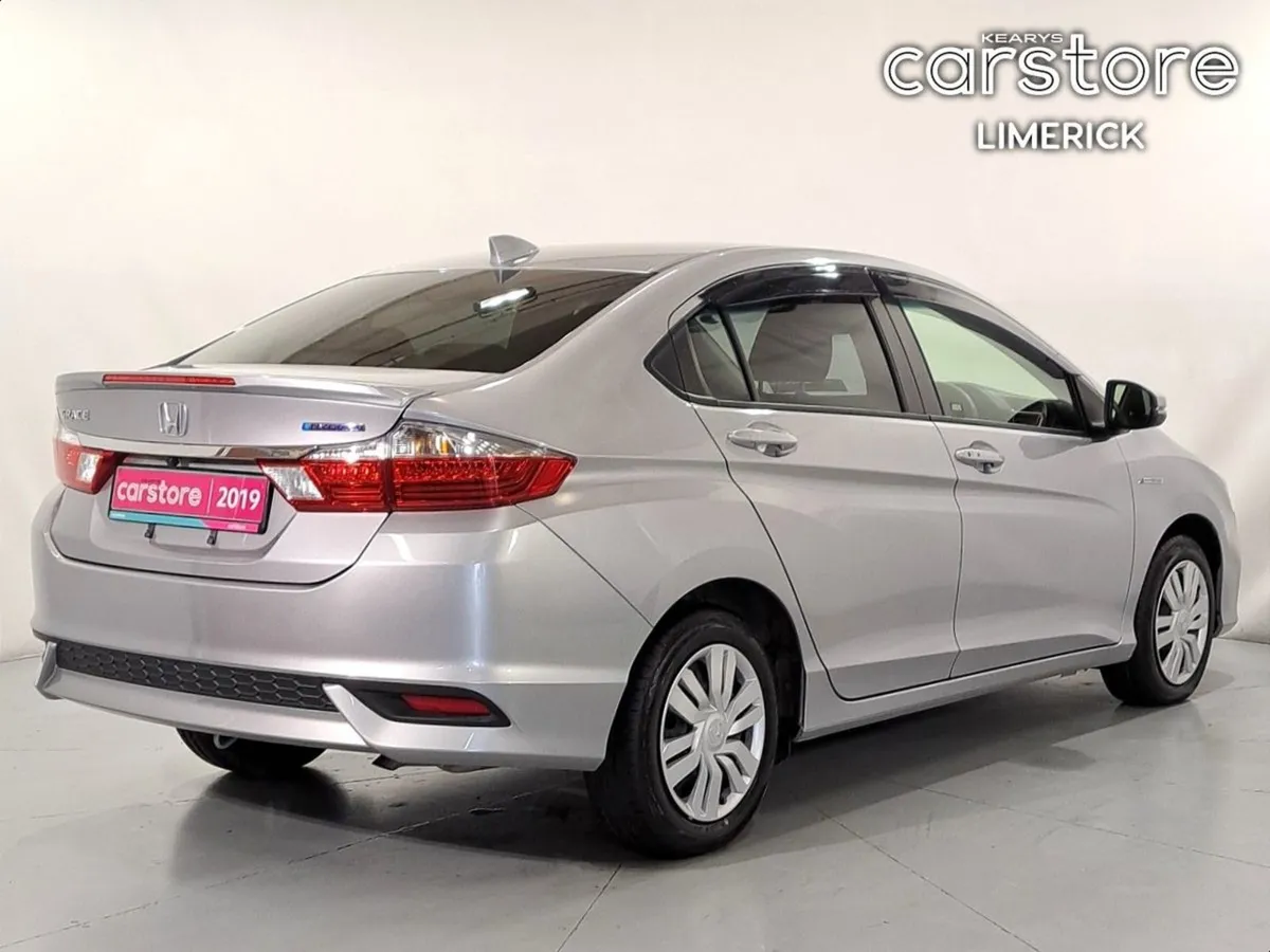Honda Grace 1.5 Hybrid Auto - Image 3
