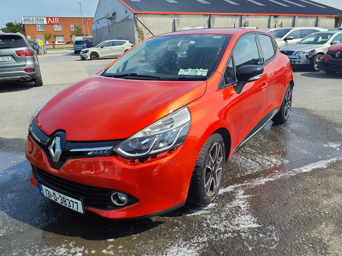 2013 Renault Clio - Image 2