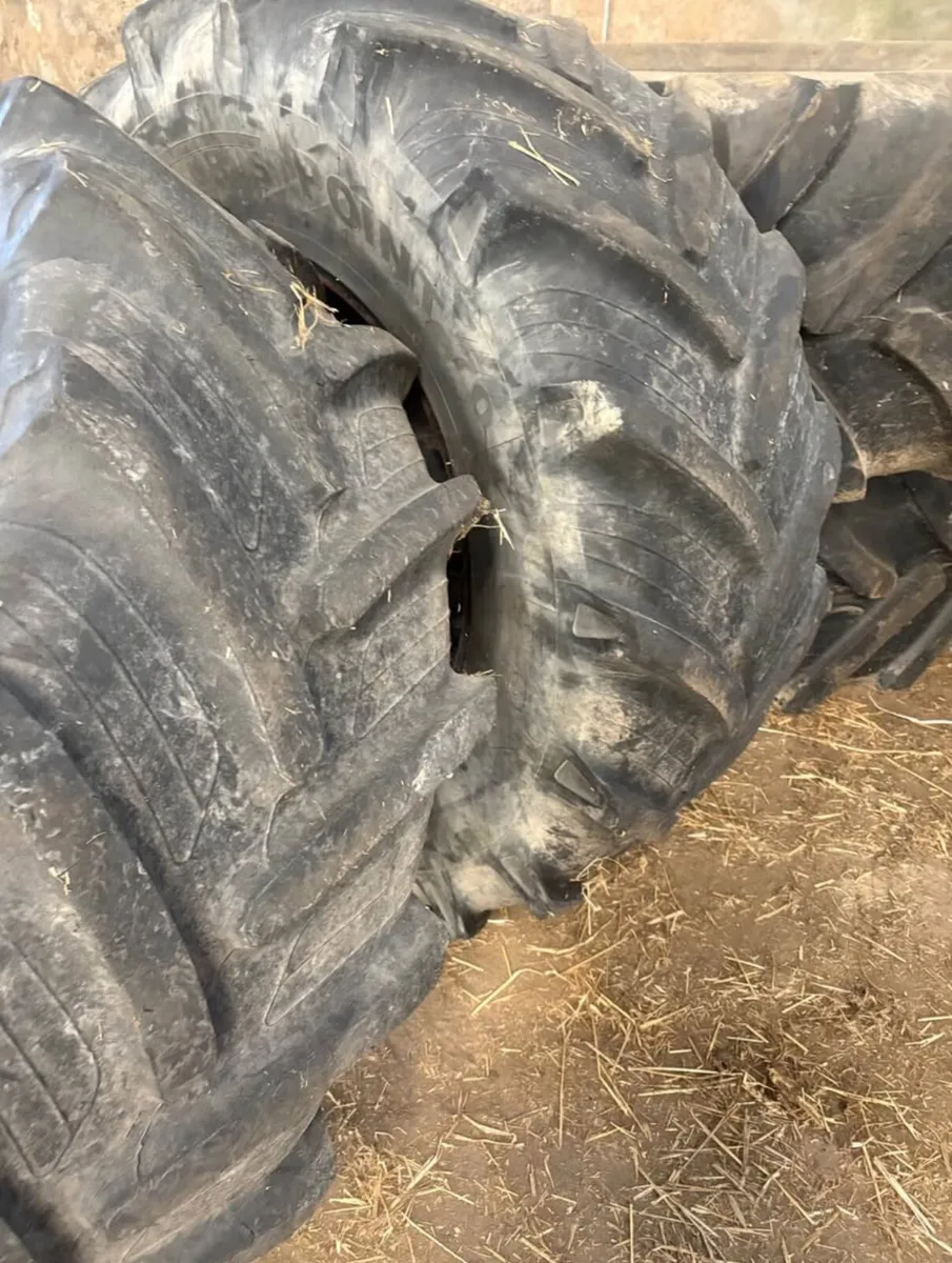 Set of 480/70 R28 - Image 1