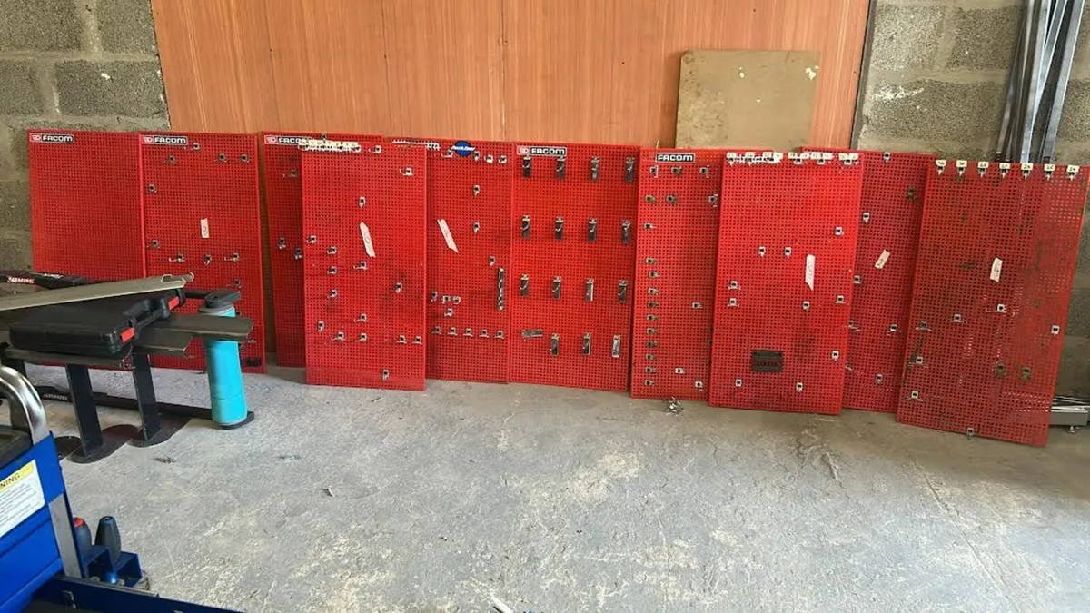 x10 Facom Pegboard for storage / display - Image 2