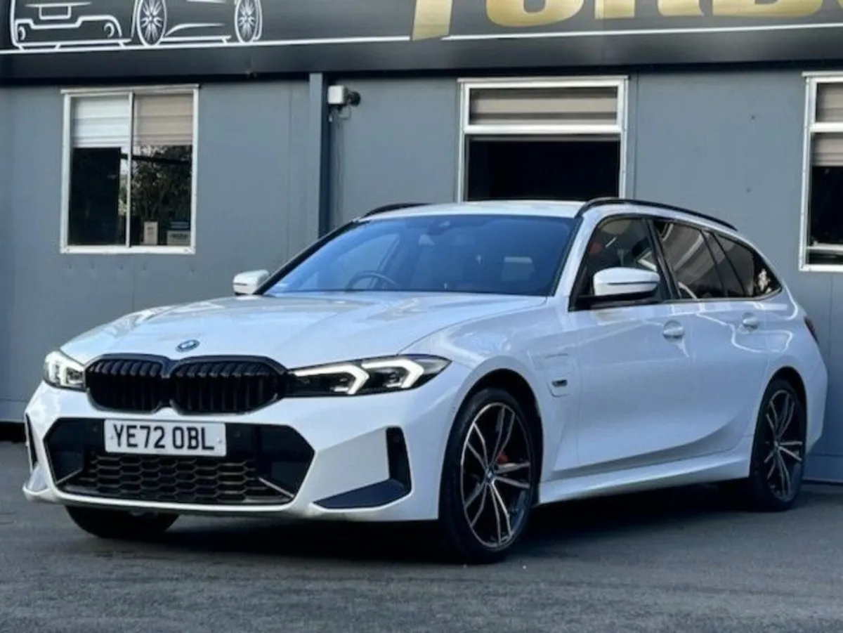 October 2022 BMW 330e M Sport Estate LCI Model - Image 3