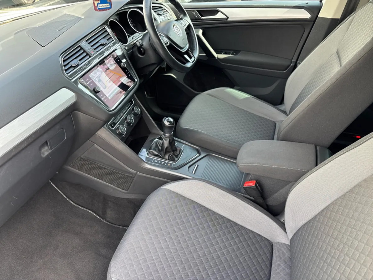 Volkswagen Tiguan 2.0 TDI SE MATCH 150PS 5DR - Image 3
