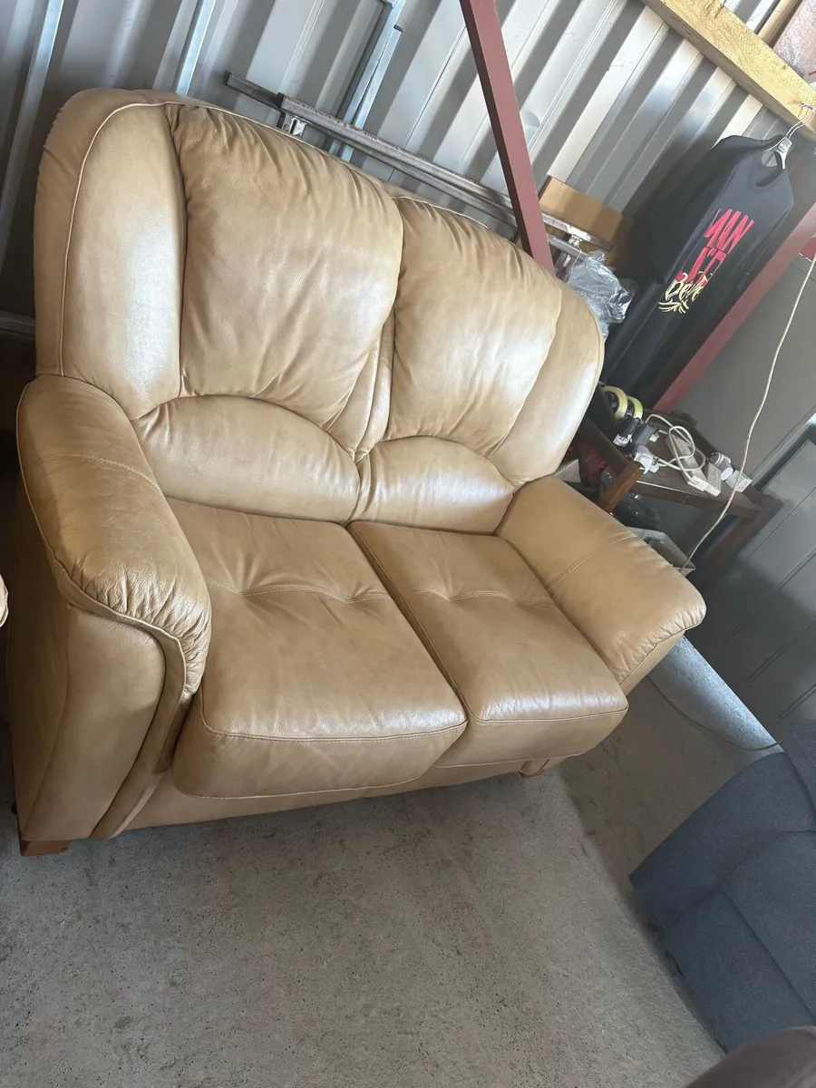 2 seater couch - Image 2