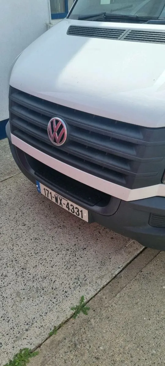 171 VW Crafter, low mileage, just Doe - Image 2