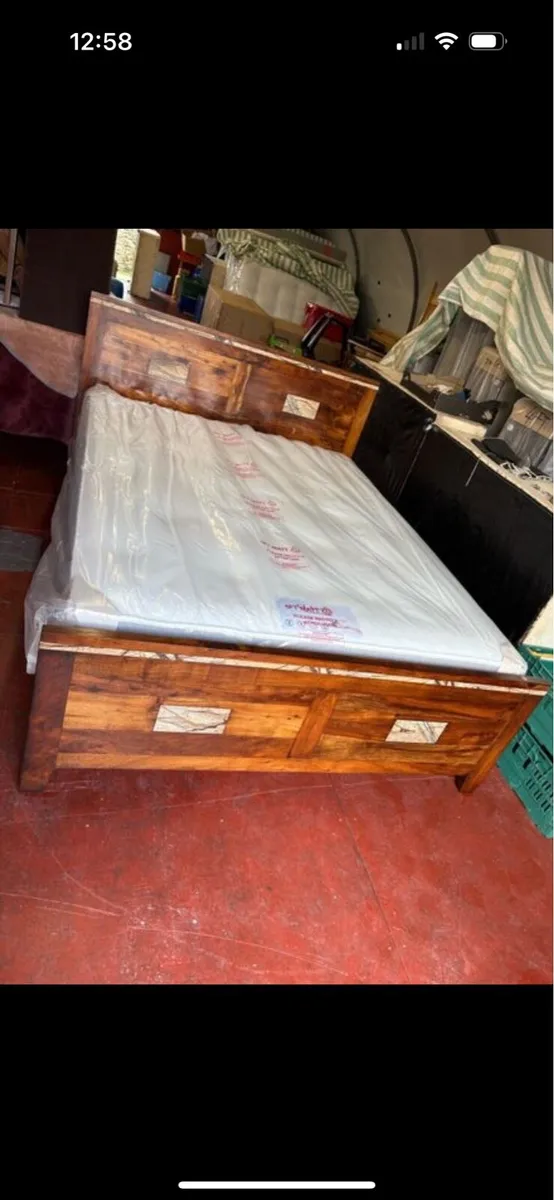 Solid king size bed frame - Image 2