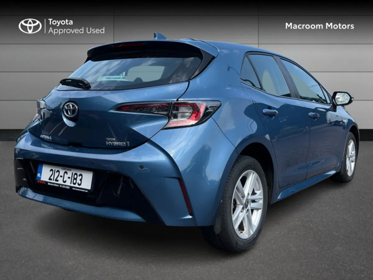 Toyota Corolla HYBRID LUNA H/ H/B 4DR AUTO A - Image 2