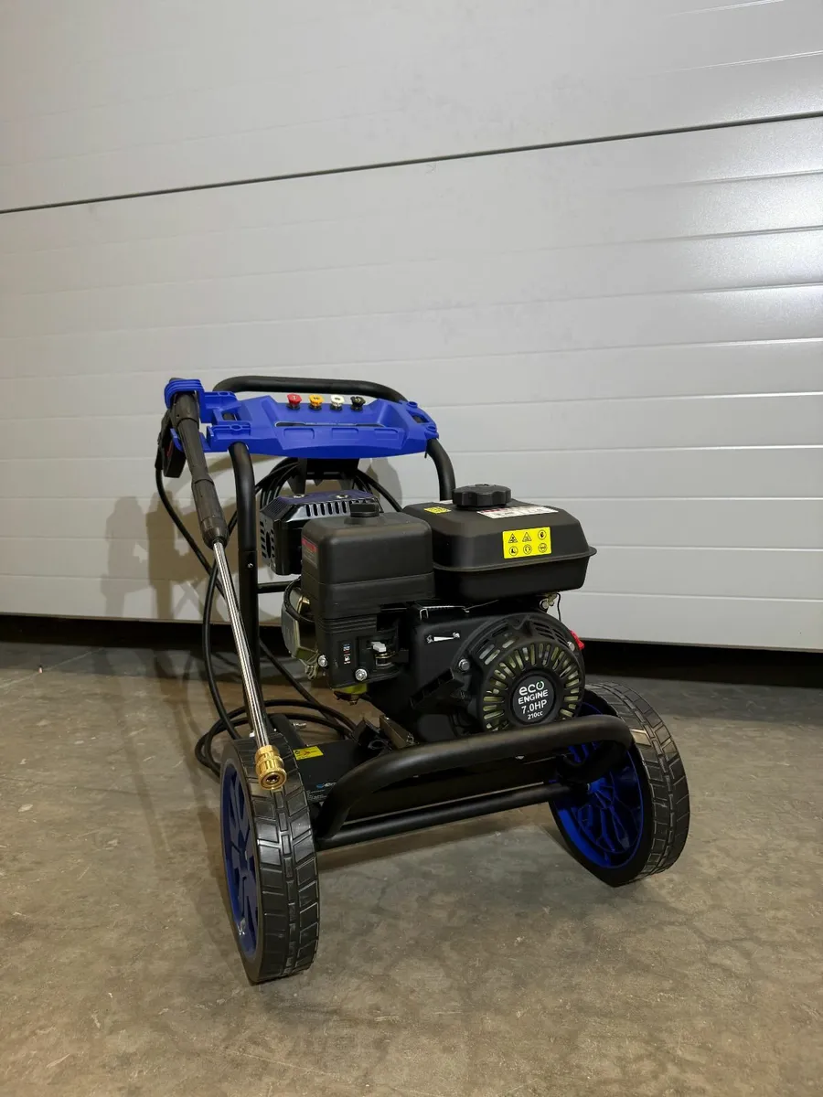 7HP Petrol Pressure Washer 2900psi 10LPM - Image 1