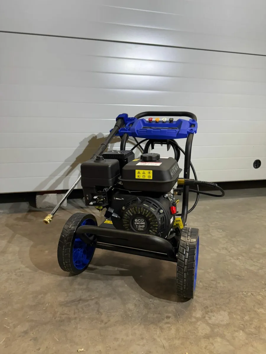 7HP Petrol Pressure Washer 2900psi 10LPM - Image 2